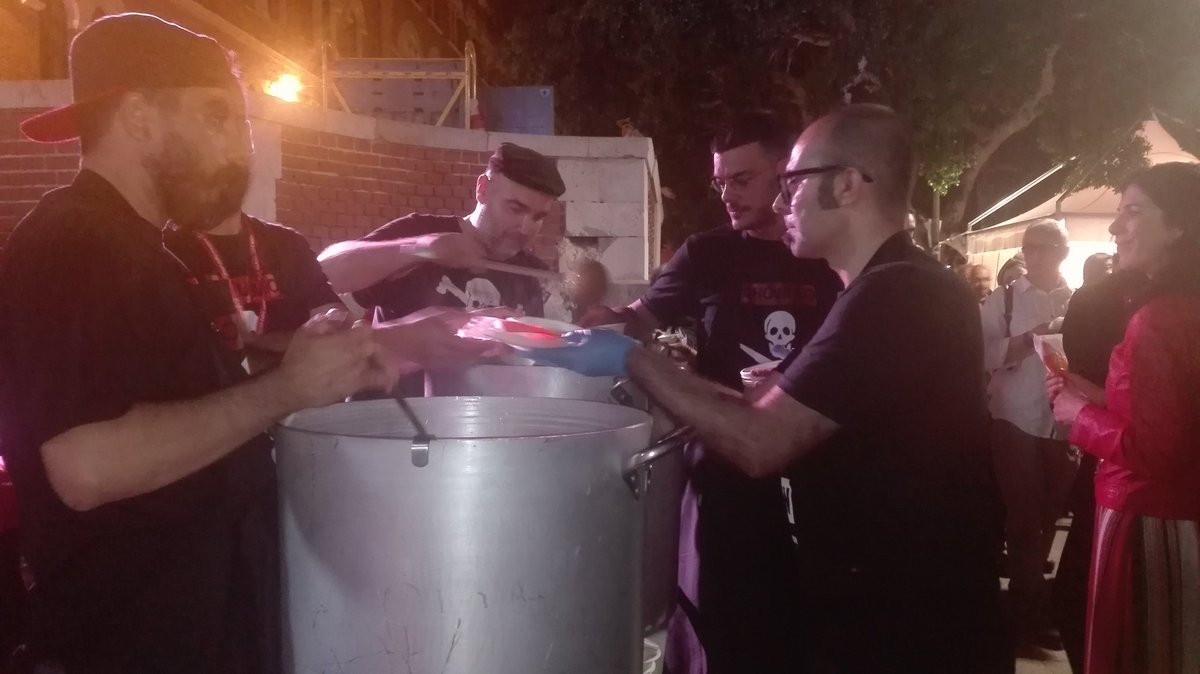 Chiudiamo in bellezza questa XVII edizione del <a href="/MarinaCafeN/">Chourmo</a> con il concerto di #LeNuitTzigane e #ChiaraEffe e un assaggio della cucinata finale by #KenzeDomu 

#mcn #ilcontrariodiuno