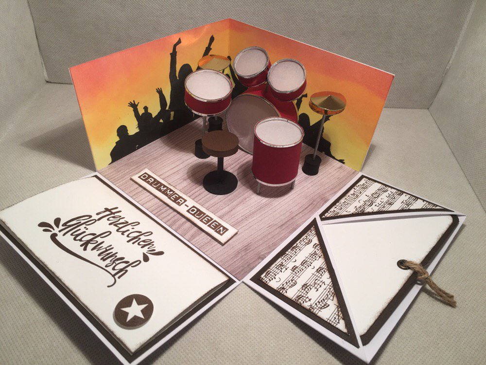 nowakreativ tweet media