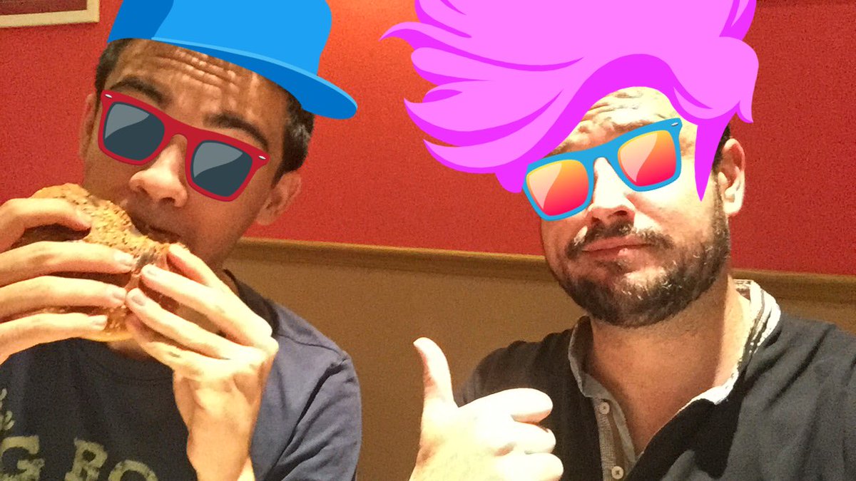 Cenando con mi compi Flipi ENP <a href="/MrFlipi_coc/">Mr.Flipi</a>