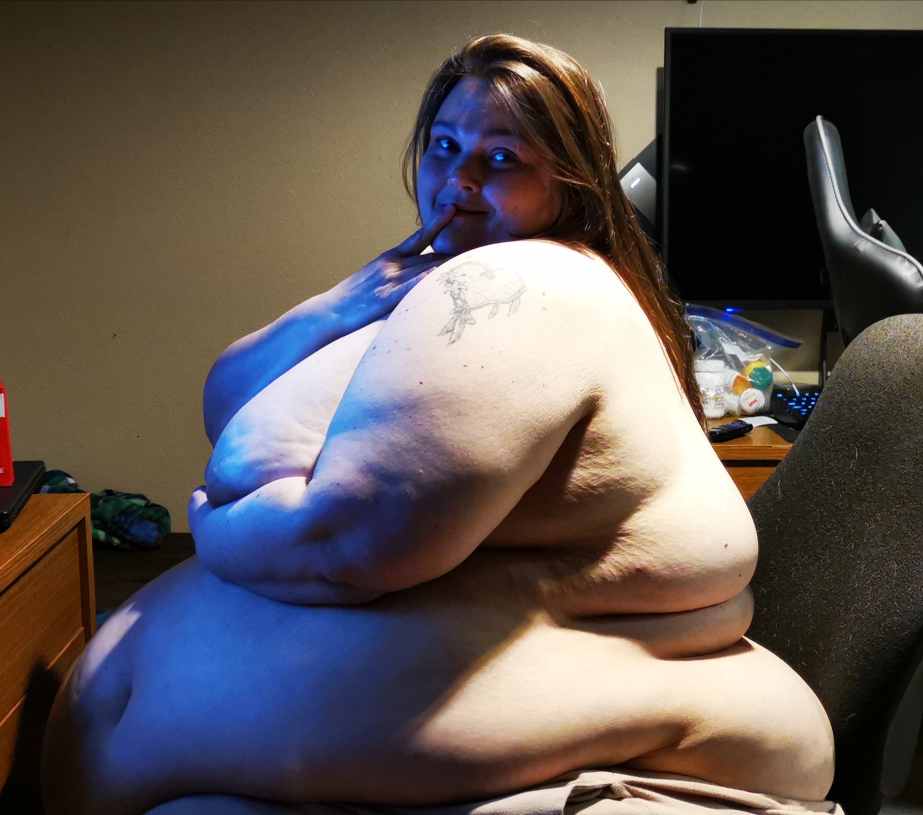 SSBBW Kimmy Crush Fat Goddess ❤ 💋 on Twitter.