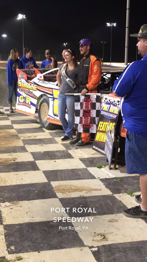 SnookAllee's tweet image. Congrats to Dylan on the win tonight @PortRoyalSpdway 
Andrew P3 in Limited Feature 
Jim P2 at @RaceSelinsgrove 

#YoderNation