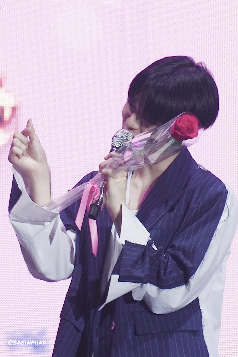 baeinmind's tweet photo. 22062019 
BAE JINYOUNG FanMeeting 
Im Young in HK🌹

#Baejinyoung #배진영 #BaeJinYoungIMYOUNGinHK https://t.co/3oQp5DenD8