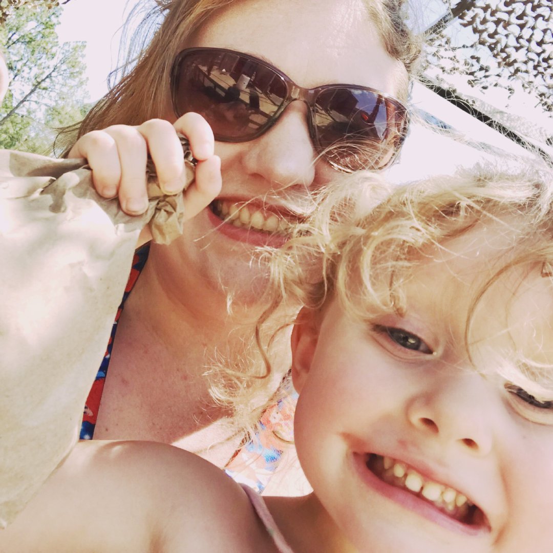 cgoodman2009's tweet photo. Sunny day at the zoo love my #oakleys #alohasafarizoo #influenster #summervacay https://t.co/swseidW6nj