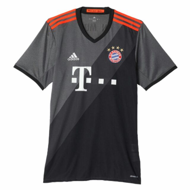 joluana1's tweet photo. I'm selling Jersi Bayern Munich adizero 🔥play... for RM40.00. Get it on Shopee now! https://t.co/JnEzjwH9vY #ShopeeMY https://t.co/rpimWMcK5y