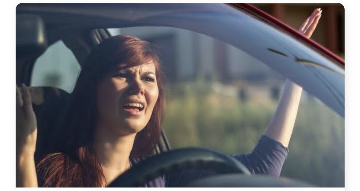 Lurt å dele denne !!

40 prosent mer effektivt om alle kan fletteregelen:

Slik kjører du RIKTIG i kø
To felt skal bli til ett. 
Det mest effektive er at trafikantene bruker begge parallelle felt, følger på og fletter sammen ved et klart definert punkt.

dinside.no/motor/slik-kjo…