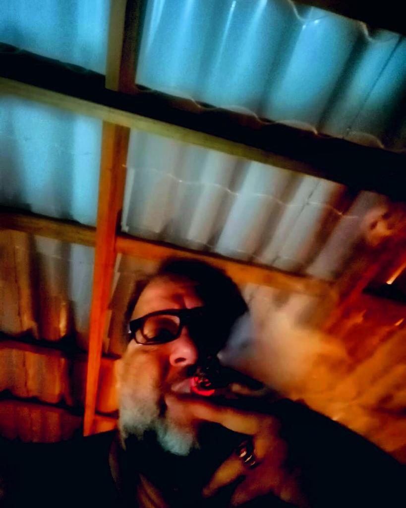 suedcigar's tweet photo. cuando un #FScigar te lleva a la insoiracion, #niceblend #nicecigar #tobacco #sajima #tamboril https://t.co/yAt3JQN2bn