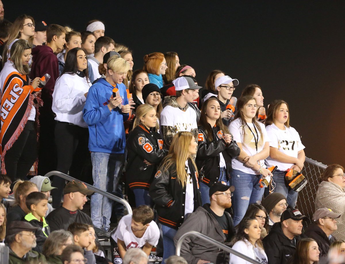 okprepsextra's tweet photo. The Tulsa Tech Fans of the Year are from Sperry High School. They received more votes from readers than the other four finalists — Bristow, 2017 champion Broken Arrow, Collinsville and Sapulpa. #allworld2019 #okpreps https://t.co/nhI4pAUFxq