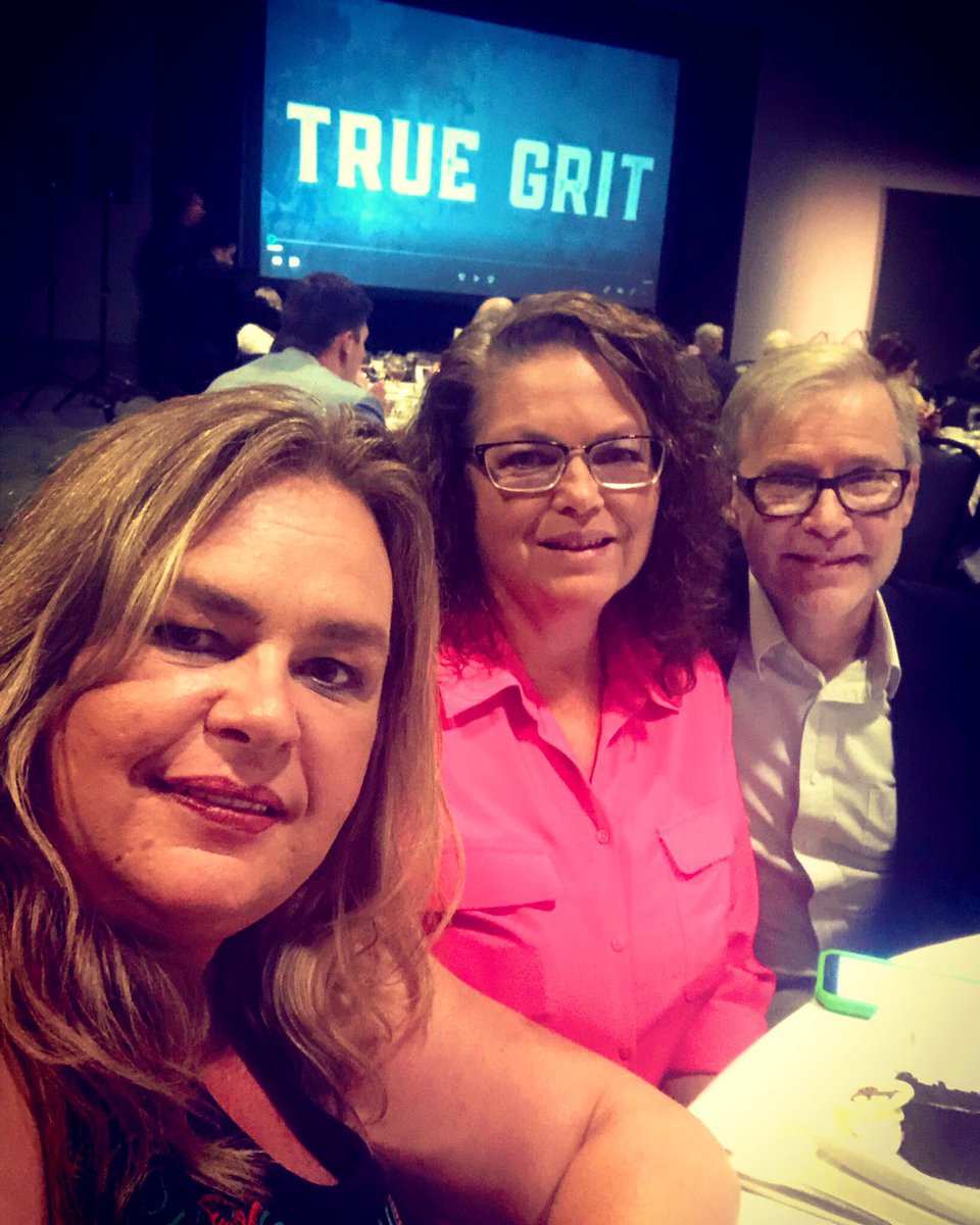 CarolAbneyTN's tweet photo. #ThreeStar #VoteBlue2020 @TNDP
“Rugged, relentless and a little bit rowdy”- @SenatorSinema on Tennessee Dems. - Thank you! That is a perfect description of us! #MadameMayorSpears #UncleGayTim #CelinaTN #ClayCoTN #ClayCoTNDP https://t.co/6wAJbV6o3j
