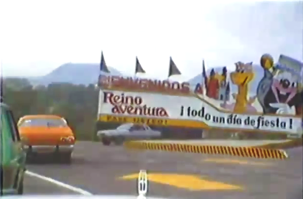 locatel_mx's tweet photo. Reino Aventura en la década de los 90´s. 
Ubicada al sur de la Ciudad de México, en la carretera Picacho-Ajusco, fue inaugurado en 1982 y su mascota original era el dragón Cornelio y lo más llamativo eran los shows de la ballena Keiko. 
En 1999 se convierte en Six Flags México. https://t.co/udJZ6a5vjL