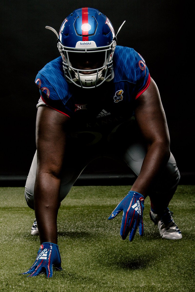 kenean_caldwell's tweet image. 110% COMMITTED !! I'M A JAYHAWK!!❤💙
#RockChalk @KU_Football
@CoachLesMiles @BallCoachBaby