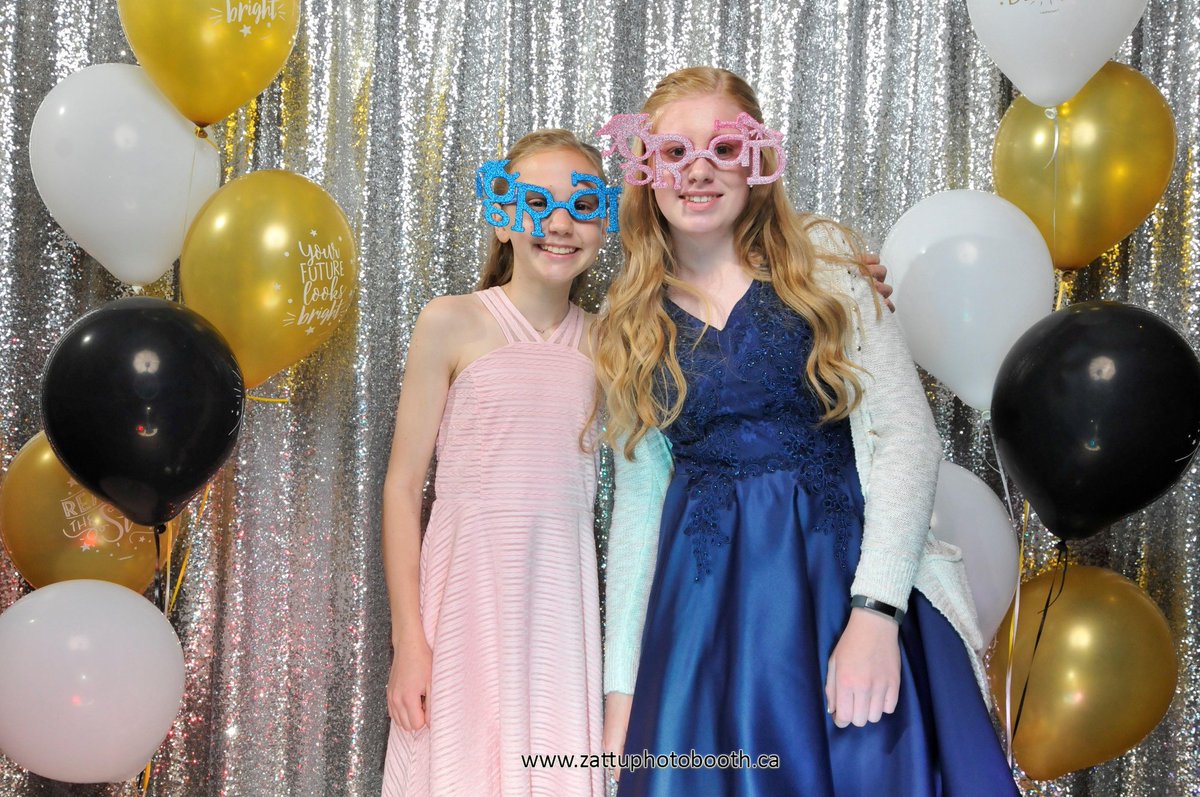 ZATTUVISION's tweet photo. #Graduation2019 #zattuphotobooth https://t.co/e2eFSQjBSJ