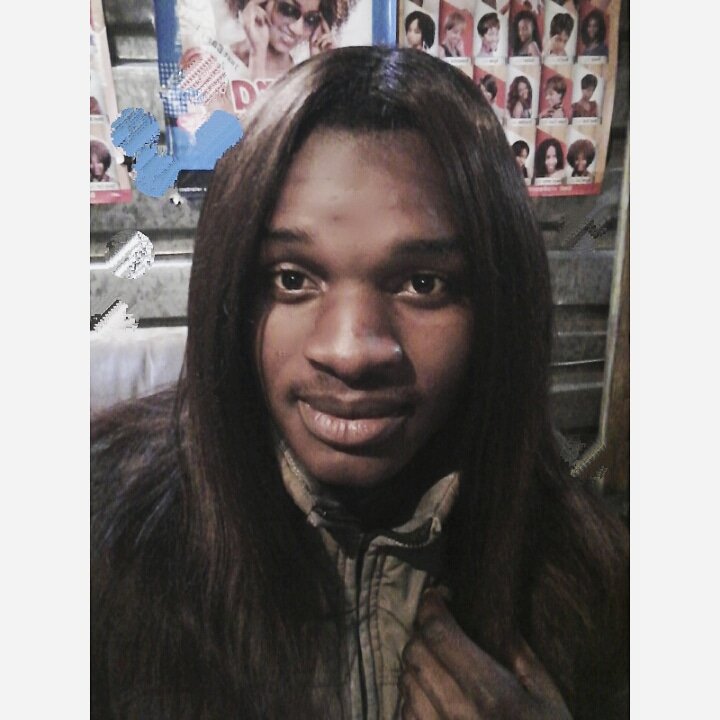 CapeceBenjamin's tweet image. Fico sem Moral quando tou na festa cm as minhas amigas e DJ toco " as Rabudas todas se conhecem" 😡😕