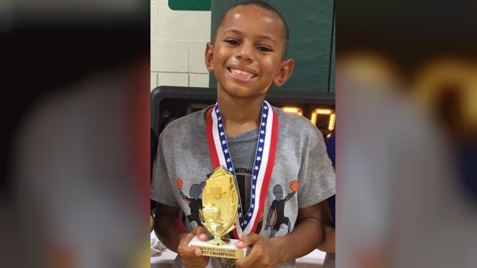 Vigil honors 11-year-old Columbus boy who died following aneurysm at baseball game bit.ly/2XxhtWg #10TV