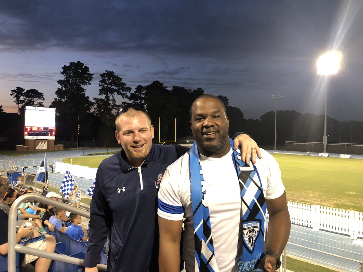 ThompsonDub's tweet photo. Great time tonight attending our to 1st pro soccer game @LionsbridgeFC  with his uncle @ApprenticeHFC The little one truly enjoyed his time Myles. Special thank you to @emekaeneli45 for taking the time to get a picture with Greg. We really enjoyed our experience‼️ https://t.co/6C4pRSzJ6E