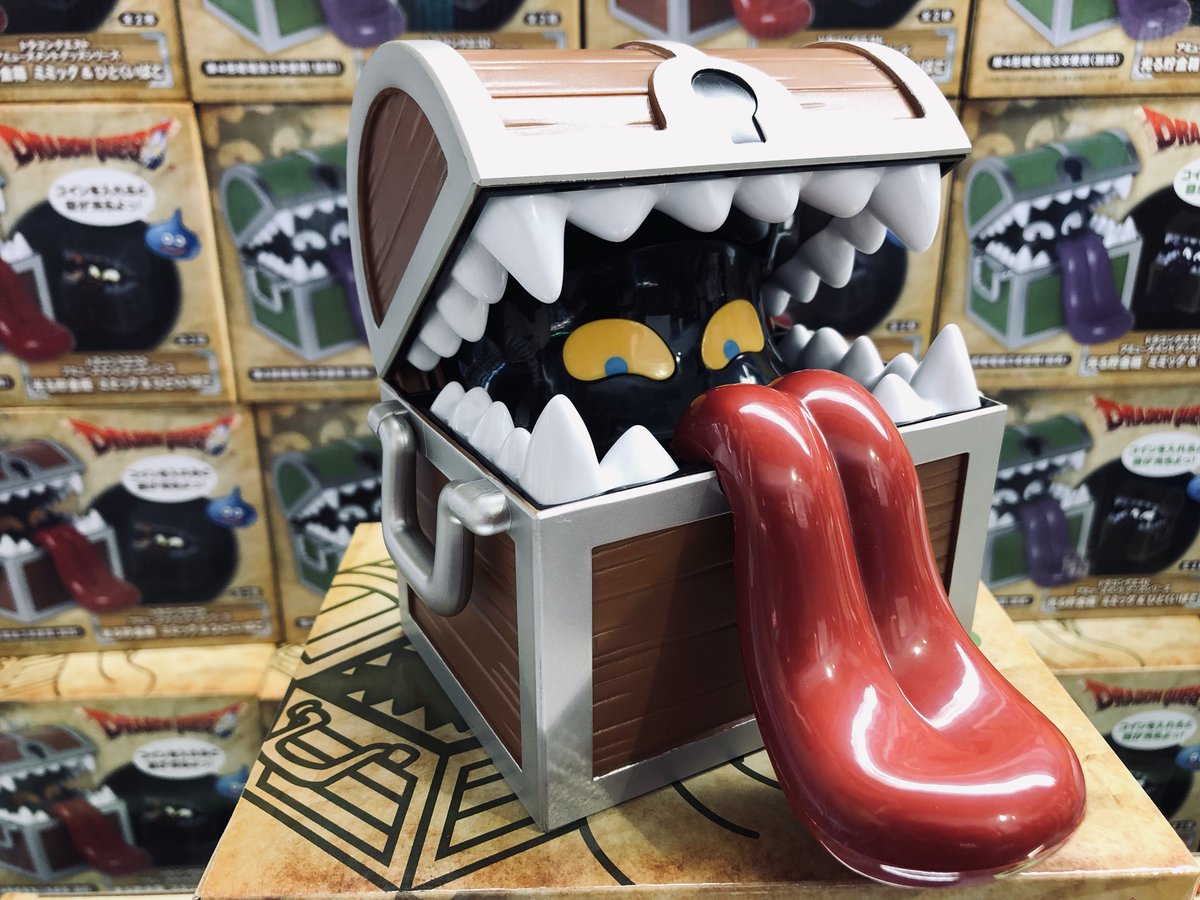 タイトーステーション上野アメ横店 Pa Twitter たからばこは ひとくいばこ だった ドラゴンクエスト Am 光る貯金箱 ミミック ひとくいばこ 新登場です 電池を入れてコインを入れると目が光る貯金箱となっております 貯金箱としてはもちろん 大きさも