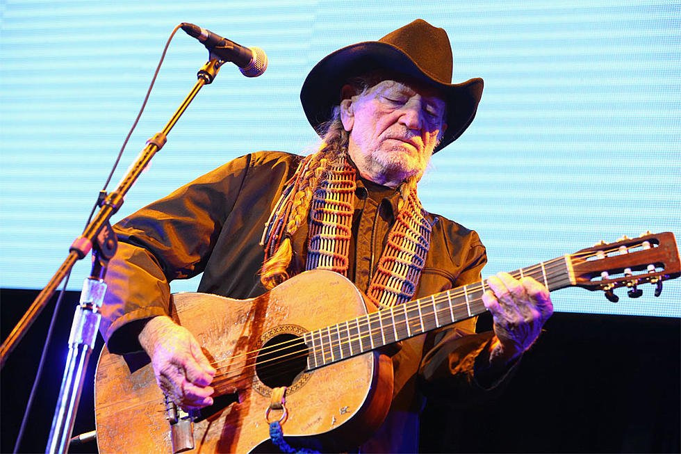 The_Ent_Factor's tweet photo. Willie Nelson's new album RIDE ME BACK HOME has been released by Legacy Recordings.
https://t.co/aaI89DXU17
#ridemebackhome #willienelson #music #newmusic #country #countrymusic @SonyLegacyRecs @WillieNelson https://t.co/FIDXRz84LA