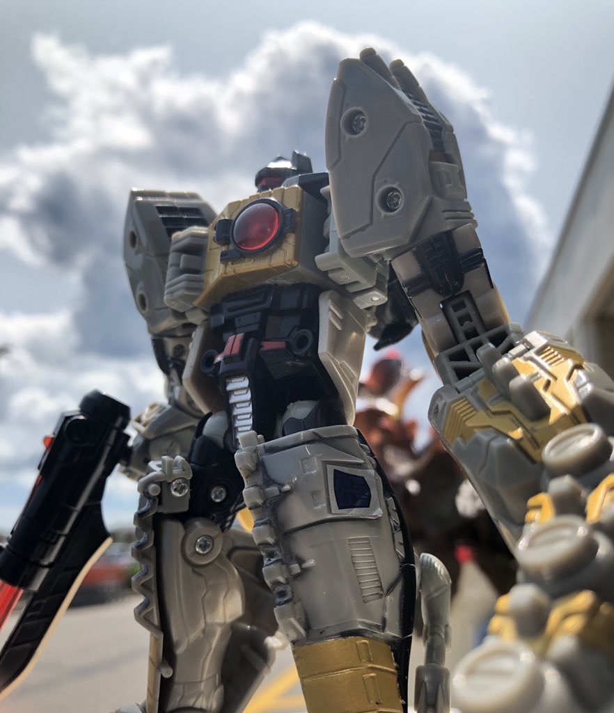 pappmichaelson's tweet photo. Classics Grimlock! #grimlock #dinobots #dinobot #autobots #autobot #transformers #transformersgenerations #transformer #transformertoy #transformerstoy #transformersphotography #transformerspic #transformerspictures #transformerspics #transformerspicture https://t.co/oK5FK3SPqi