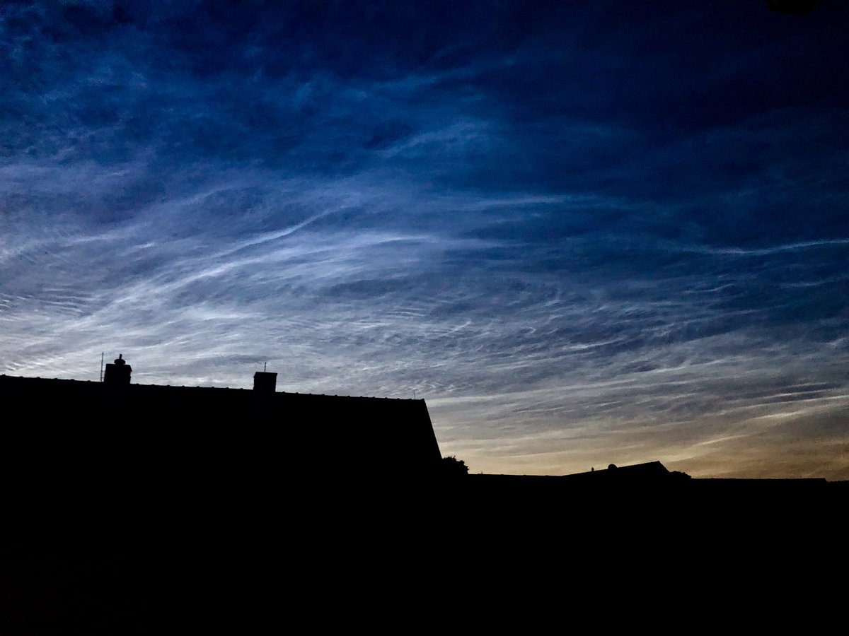 Auch ich habe etwas von den faszinierenden Wolken beizusteuern <a href="/DLR_next/">DLR_next</a> gesehen in Südhessen/Bergstraße