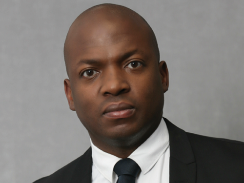 SAfmRadio's tweet photo. [NOW]  #ThoughtLeaders, #Storytellers and #Griots #Marubini #MarubiniRaphulu #CEO of JSE listed company #Hulisani joins at @MichConstant on #SAfmJetSetBreakfast https://t.co/a2Yu1Rbfer