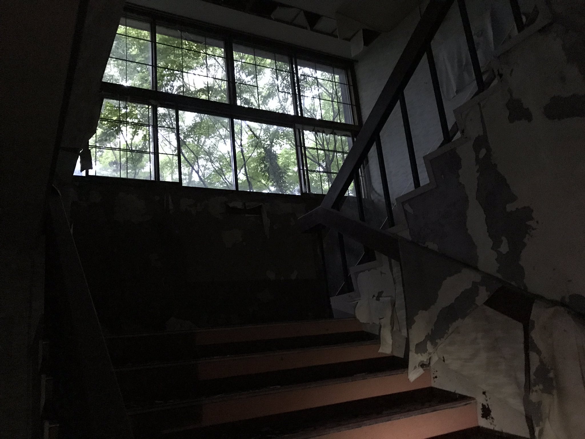 廃墟ホラー 今回の会場となる廃墟 16時30分から21時に体感して頂けます 夜の心霊スポットをお楽しみください 廃墟 ホラー お化け屋敷 貞子 リアルホラー 怨霊 心霊スポット 夏休み アトラクション ハロウィン 怖い 恐怖 デート
