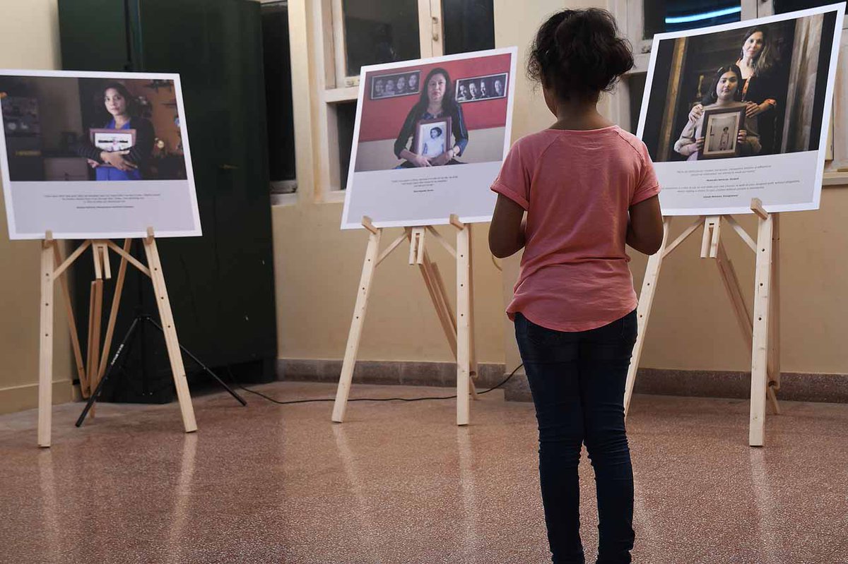 somitsrivastav's tweet image. RT THMumbai: #WeekInFocus June 15, Photo by Arunangsu The daughter of a female genital mutilation (FGM) survivor at the photo exhibition, part of the campaign, "Faces for Change" that's spreading awareness about the  regressive practice.