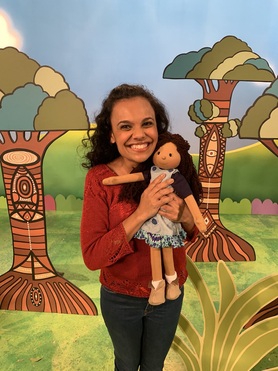 Meet our new friend, Kiya! She’s been teaching us lots of wonderful words from her mob, the Nyoongar people. Kiya is also Nyoongar for Hello! It’s moorditj meeting new friends! Catch me, Kiya, Luke and <a href="/hunterpage_/">hunter page-lochard</a> on #Playschool on July 8th <a href="/ABCTV/">abctv</a> 🖤🥰❤️