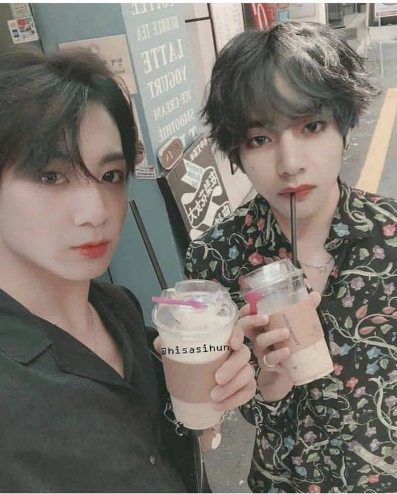 Th14696241's tweet photo. #김태헝
And
#전정국 
Vkook love forever💜💜💜💜💜💜💜���💜💜💜💜💜 https://t.co/FJyA638rIE