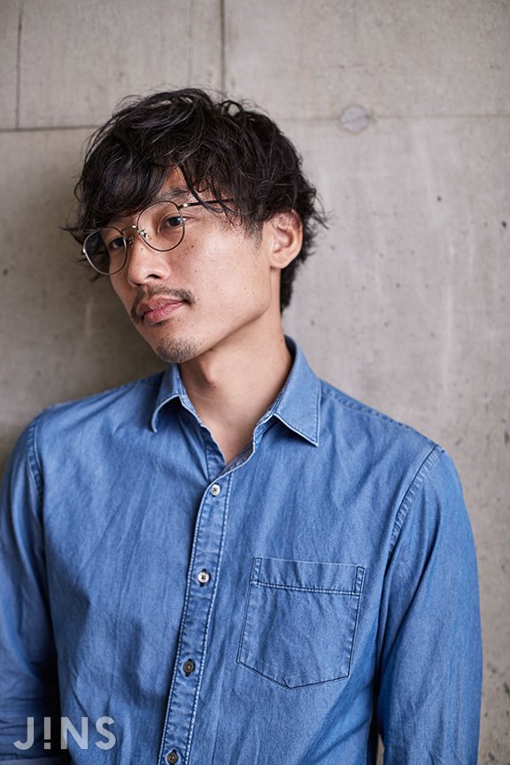 JINS×フリークス ストアのアイウェア、ヴィンテージ着想の彫金