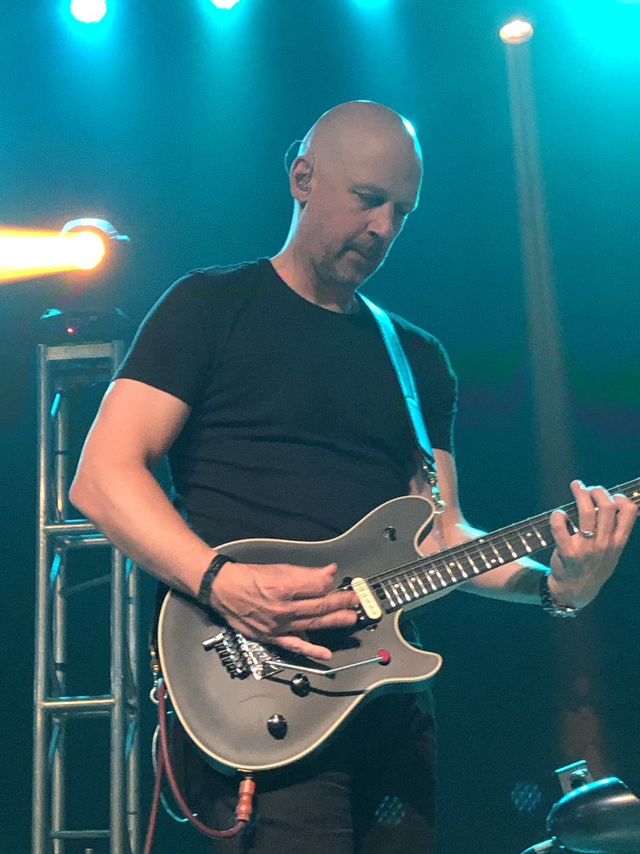Marnisimo13's tweet photo. @Watchmenmusic It meant a lot to us to have you here! Thanks for making the effort. #truefans #nickeldays #thompsonmb #absolutelyanytime https://t.co/XNzWtJYX5O