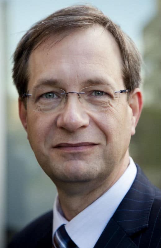 My view on IoT platforms paulalbadajelgersma.com/2019/06/23/my-…