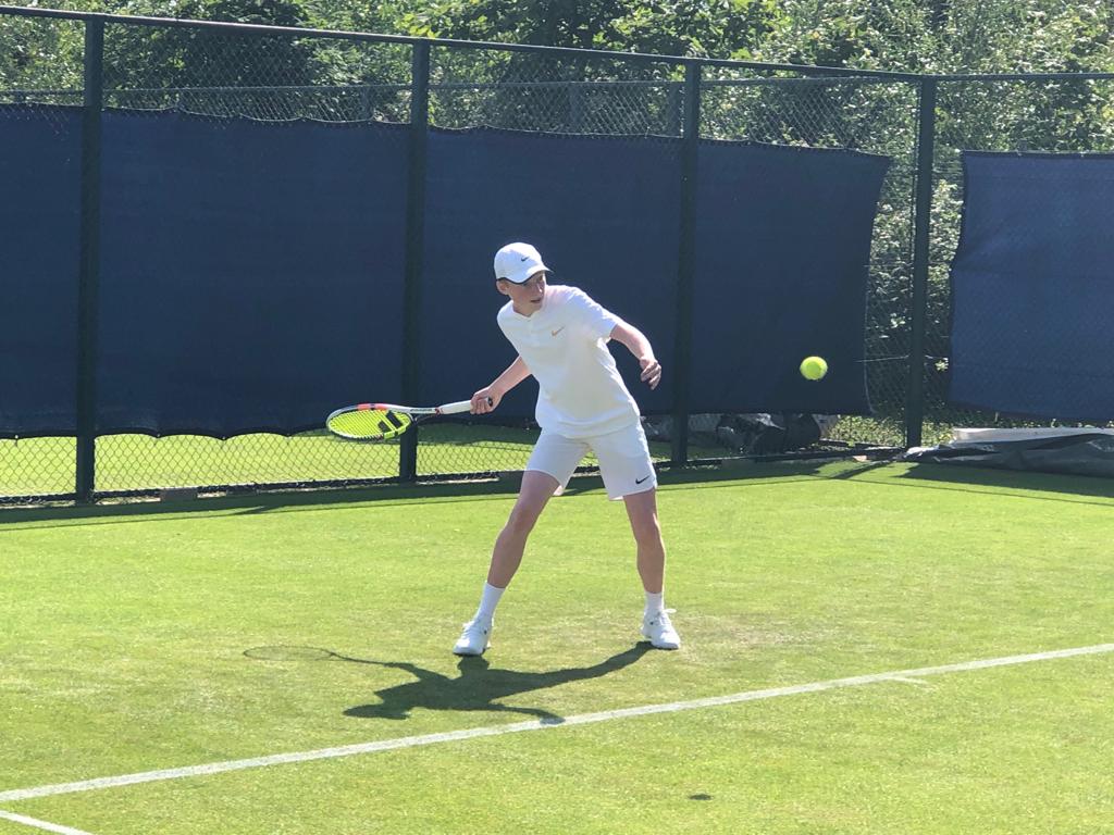 thomasgiles05's tweet photo. Lets go. Day 2 and one more match for #roadtowimbledon. Today i play the no 1 U14 boy in GB 🇬🇧 #excited #opportunity #lovegrass 🌱🍀 #willworkhard 💪🎾@MyTennisNotts @MidsTennis @TennisLeics @TennisFirst https://t.co/Onk87gHDoh