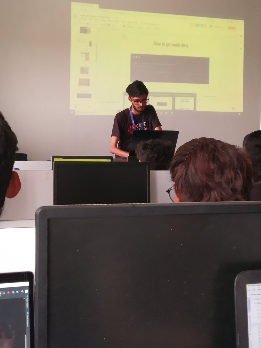 n_m_nd_s_'s tweet image. Time for break .
#flutterBootcamp19 
#flutterbootcampvadodara