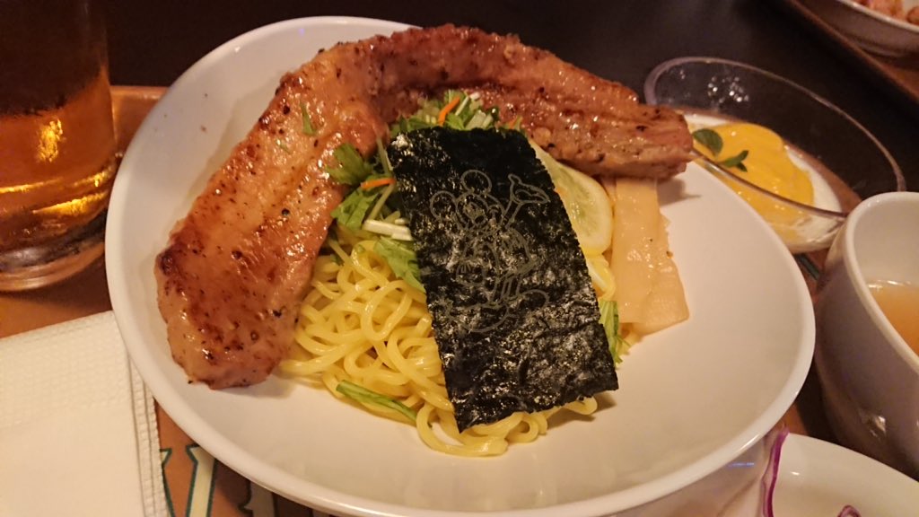 ブラックペッパーポークのつけ麺