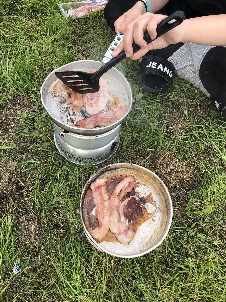HistoryPRS's tweet image. Bacon for breakfast. Those trangias will be fun to clean... @PRSdofe