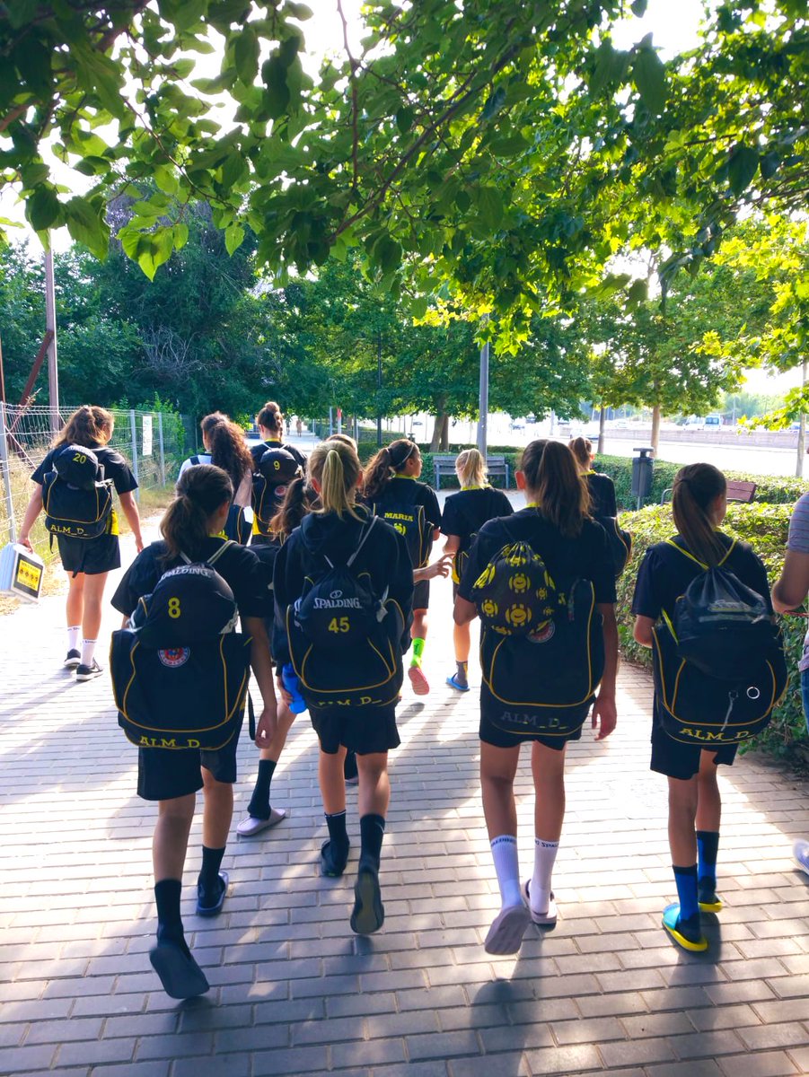 ASRBasketAlmeda's tweet photo. Han llenado la mochila de grandes experiencias toda la temporada, pero seguro que queda hueco para una mas!!
🏆 #CopaEspañaAlevin @mhlsports
🏀 @FCBbasket_fem - #MFALM
⌚️ 10:30h.
📍 @LAlqueriaVBC
#adnAlmeda #fiebreamarilla https://t.co/A5rreOIMEp