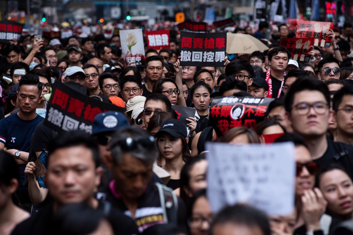 StandPost_tw's tweet photo. 【特稿：從對《逃犯條例》 態度大轉，看蔡政府的���口謊言】https://t.co/8sz0R8sdaH
#蔡政府 對 #港府 修改《#���犯條例》的態度從「樂見其成」到「不接受此修法」是事實，為何要頻頻發 #假訊息 對外撒謊？甚至還指控媒體評論扭曲不實、居心叵測、混淆視聽，蔡政府欠國人及媒體一個道歉。 https://t.co/MzKIfIgJGp