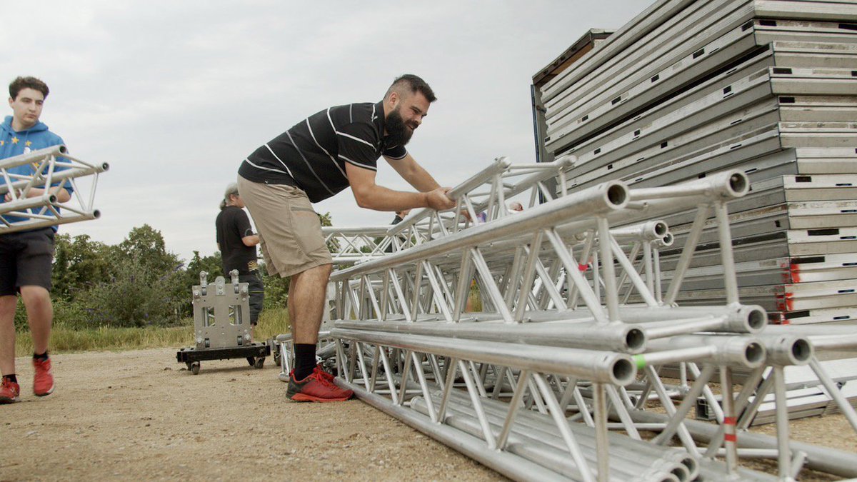 Rob Cameron tweet media