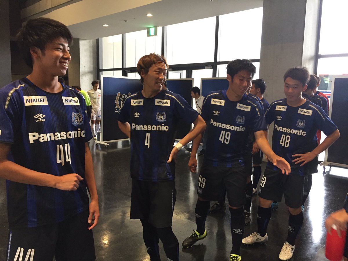 ガンバ大阪オフィシャル J3第13節ホーム 鳥取戦 藤春選手がいるからか 試合直前ですがリラックスした雰囲気です ガンバ大阪 Gambaosaka ガンバ大阪u23 ガンバ大阪オフィシャル J3第13節ホーム 鳥取戦 藤春選手がいるからか 試合直前ですがリラックスした雰囲気です ガンバ大阪 Gambaosaka ガンバ大阪u23