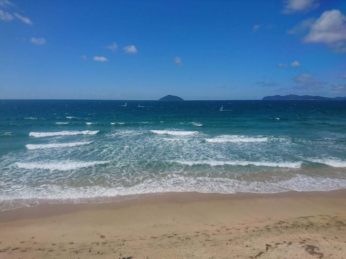 CityItoshima's tweet photo. 【すっきりと晴れた姉子の浜】
今日の糸島は久々に霞みもなく、遠くまで見渡せるすっきりとした晴れ
#福吉 #福吉マップ #穴場 #itoshima #itoshimacity #fukuoka #fukuokadeeps #kyusyu #japan #vacation #trip #instagood #instalike #tagsforlikes https://t.co/JCpBnOKiSi