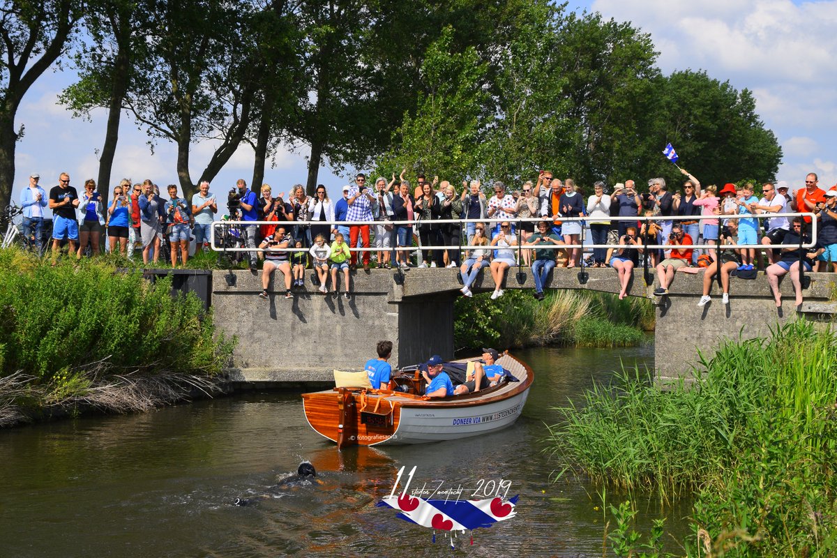 svfotografie's tweet image. Wat is het een Held! 
Go Maarten!!!! 👍 gemaakt door @svfotografie #friesland #pietsweer #hindeloopen @mvdweijden #weer @Friesland_ @WaldNet @lc_nl @SneekerNieuws @telegraaf @NOS @HartvNL @IamNikonNL @grootsneek @pietsweer @BuienRadarNL @weeronline @frieslandtips @RTLnieuws