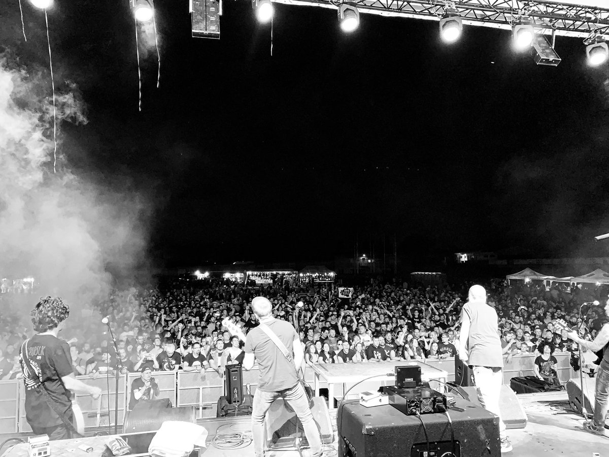 kcps73's tweet photo. @LOSGATILLAZO en @FestivalVintoro https://t.co/Lmeif9Jg15