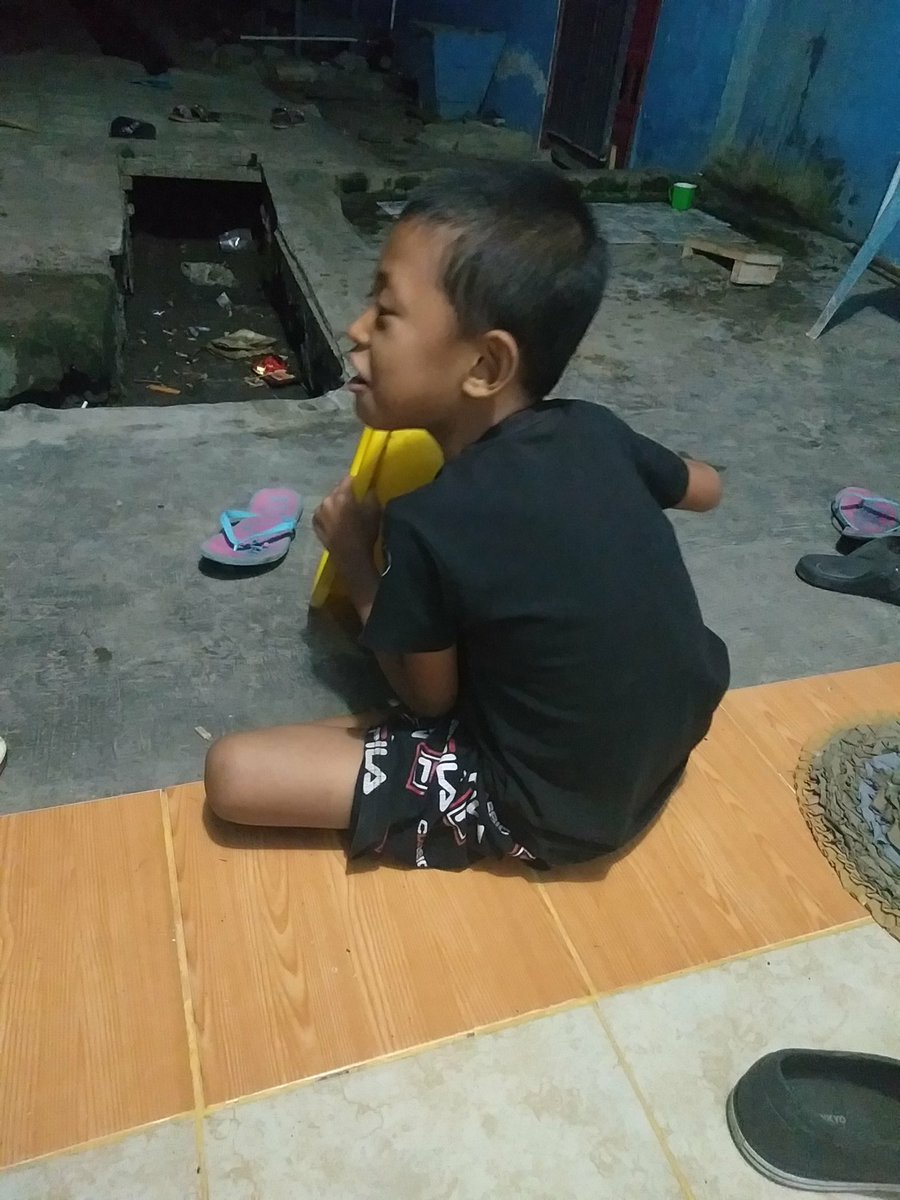 #SelfiYammaDiPanggungGembira
<a href="/DAA4_SELFI07/">DAA4_SELFI07</a>