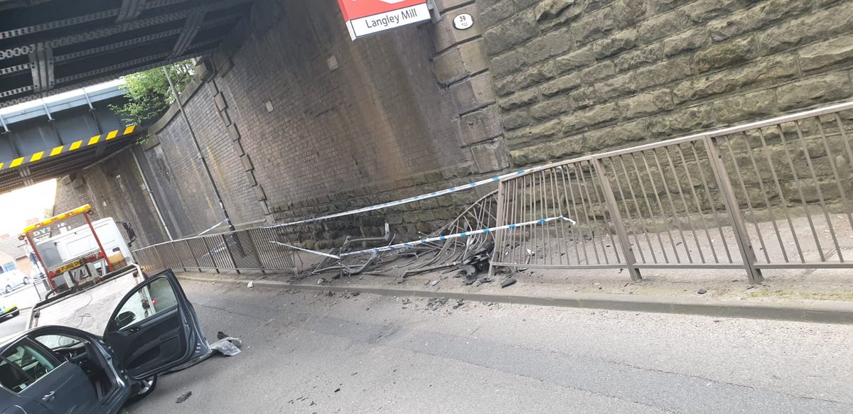 DerbyshireRPU's tweet photo. If you are out and about in Langley Mill and see this damage near the train station, be suitably unimpressed it’s thanks to the selfish actions of a drink driver. So selfish that he ran off and left his even drunker mate to pick up the pieces. #Fatal4 #DontDrinkDrive https://t.co/Kr5TzPg7Yn