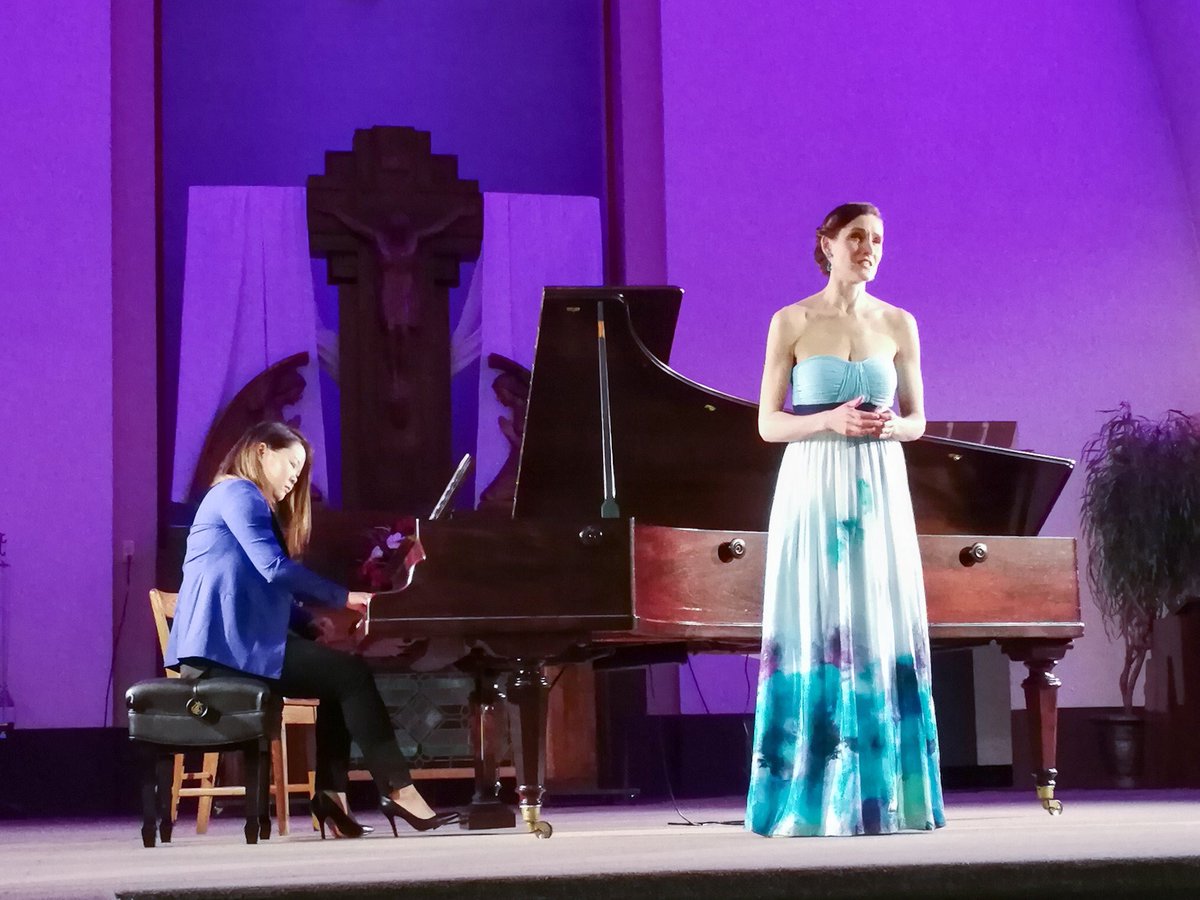 Was thrilled to receive the Emerging Artist prize last week in the <a href="/FestiClassica/">Festival Classica</a> Récital-Concours international de mélodies françaises. Here are some photos from my performance with the fabulous <a href="/LaSzeto/">Jennifer Szeto</a>