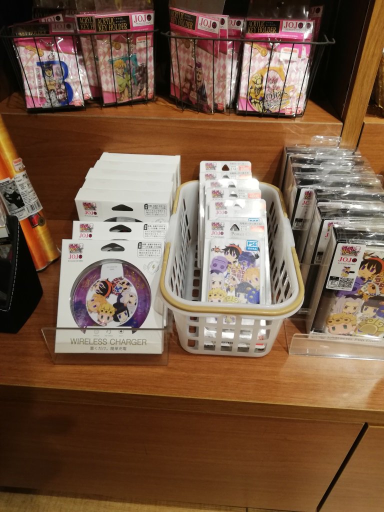 タワーレコード渋谷店 ジョジョ ジョジョの奇妙な冒険黄金の風 の ジョジョのピタパタポップ Jojopp Official 素材を使った グッズ販売開始ッ スマホ周りを鮮やかに かわいく彩ってくれますッ 2階ジョジョコーナーにて発売開始ッ ご来店