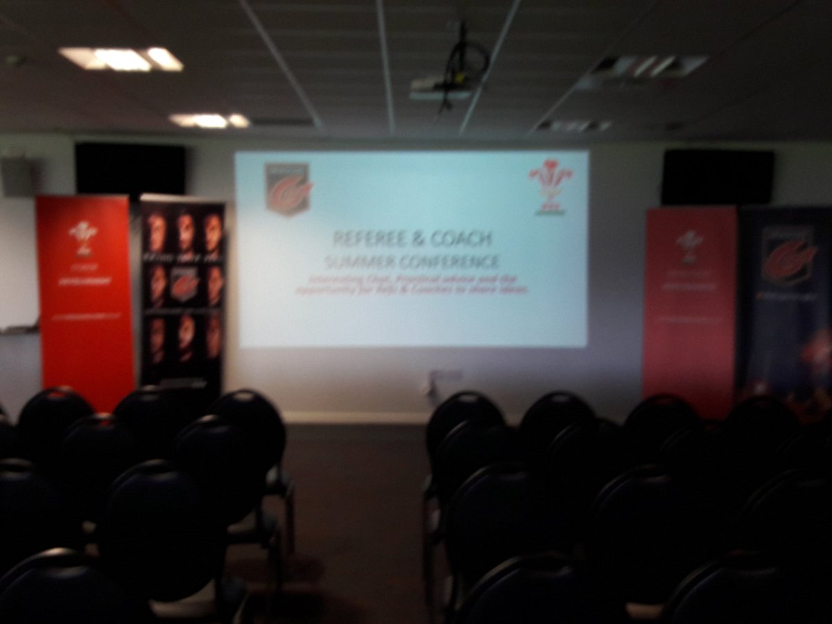 NigelRobertWay1's tweet photo. Off we go with the breakdown with prem ref Steve Allsop Dragons Ref/Coach conference 2019 https://t.co/8g2w2s6K08