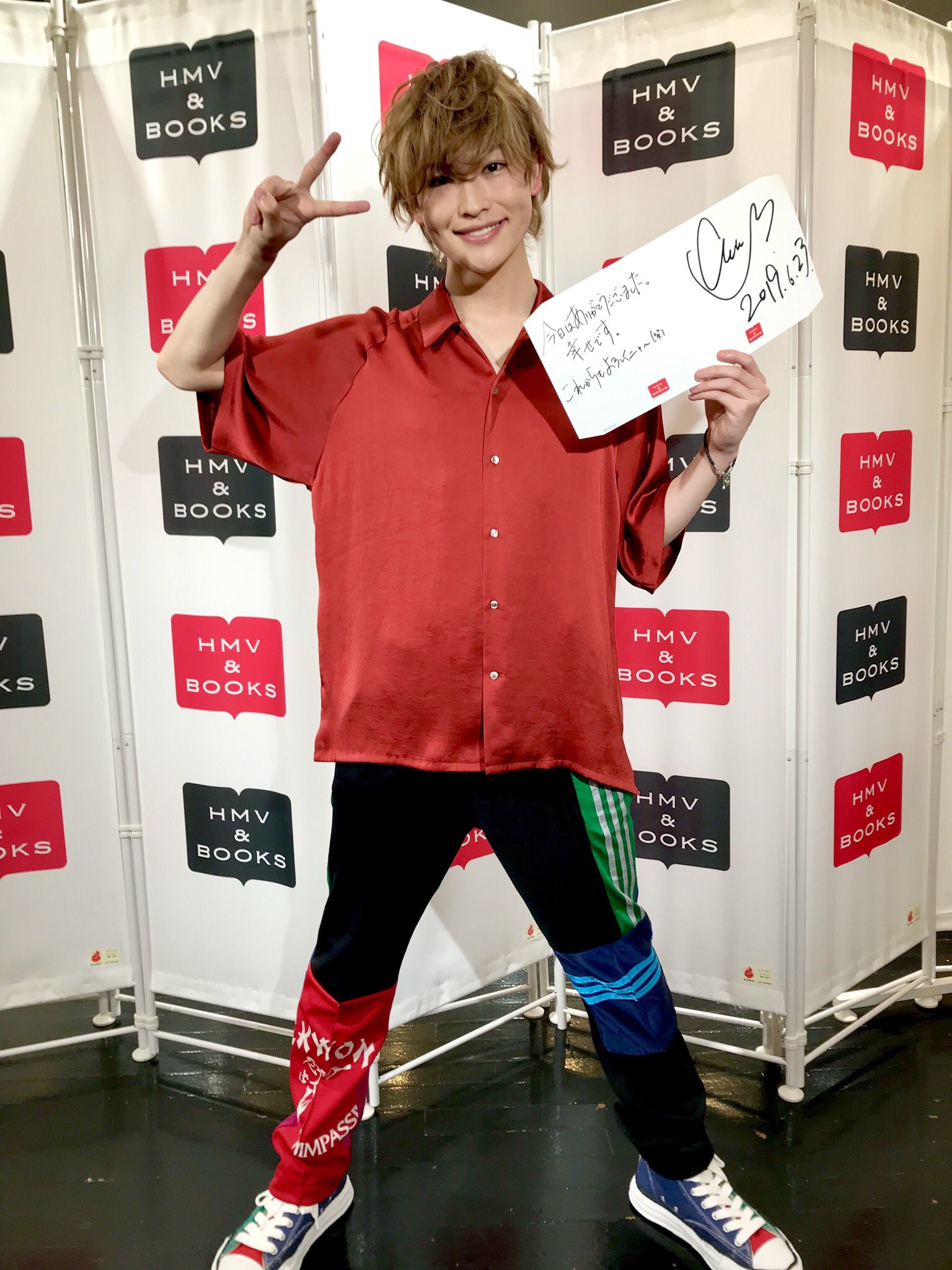 HMV&BOOKS SHINSAIBASHI on X: HMV&BOOKS SHINSAIBASHI on X:
