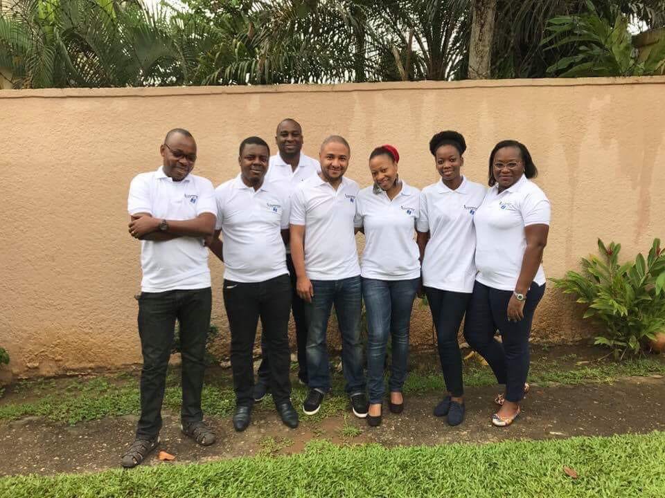 KobresTchele's tweet photo. Repost : Une partie des Administrateurs du Groupe UCAEVD, Un Consommateur Averti En Vaut Deux  qui a révolutionné la façon dont les enseignes traitent leurs clients en Côte d’Ivoire.  Le groupe ne traite que de sujets de consommation. (Prestataire-Produit-Service-Client) #Ucaevd https://t.co/sHkZPxmNl0