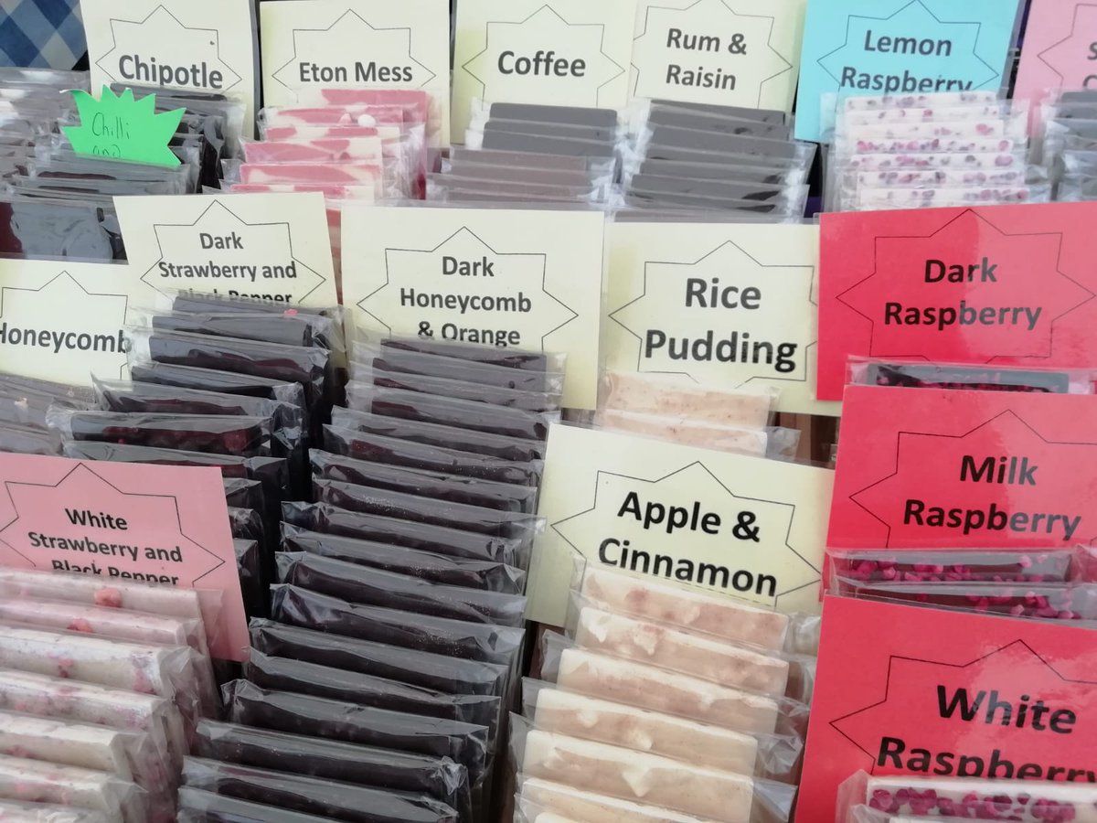 Final day of the <a href="/rrecltd/">RREC Limited</a> Rally <a href="/burghleyhouse/">Burghley</a>.
#artisan #handmade #handtempered #chocolate #local #buylocal #glutenfree #nutfree #vegan #nopalmoil #stamford #lincs #lincolnshire #rural #rollsroyce #bentley #bentley100 #smallandsuperchargedsunday
cathyschocolatesandcakes.co.uk