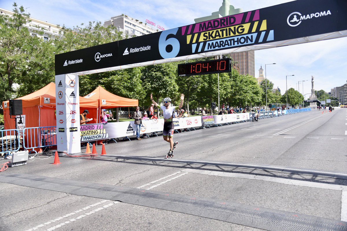 ¡Histórico! <a href="/Patxi_Peula/">Francisco Jose</a> gana de nuevo el #MaratonPatinajeMadrid en 1:04:10!

¡ENHORABUENA! 🙌🏻🙌🏻
